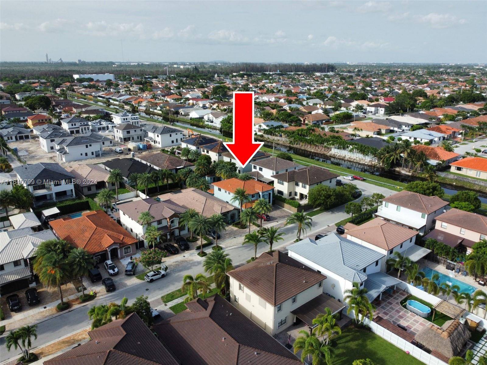 Beautiful Home for Sale in Miami !