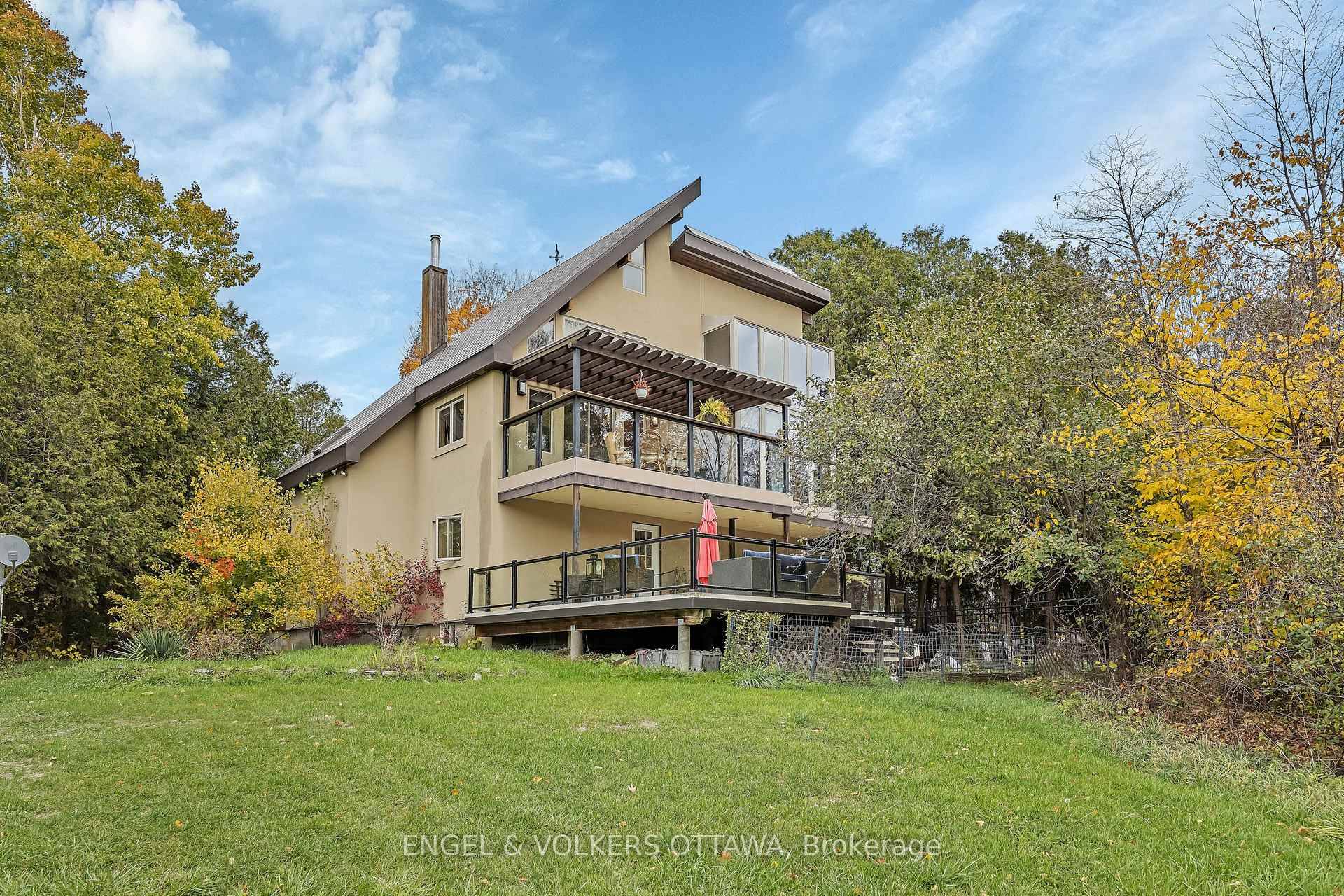 Welcome to Oxford Ridge Stable Your Equestrian Dream Awaits !