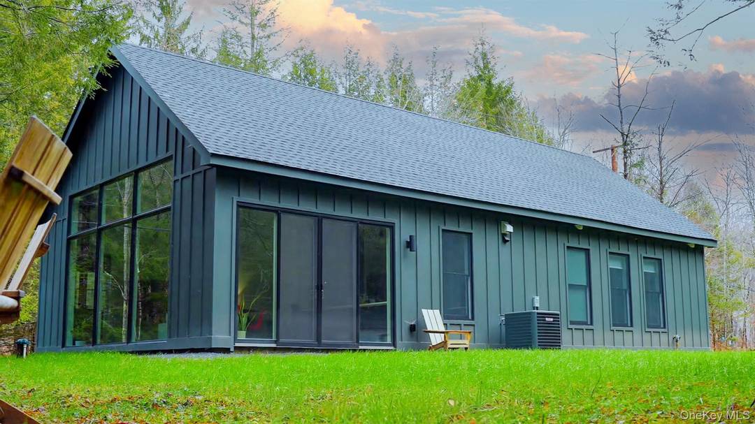 Available furnished monthly, flexible term.