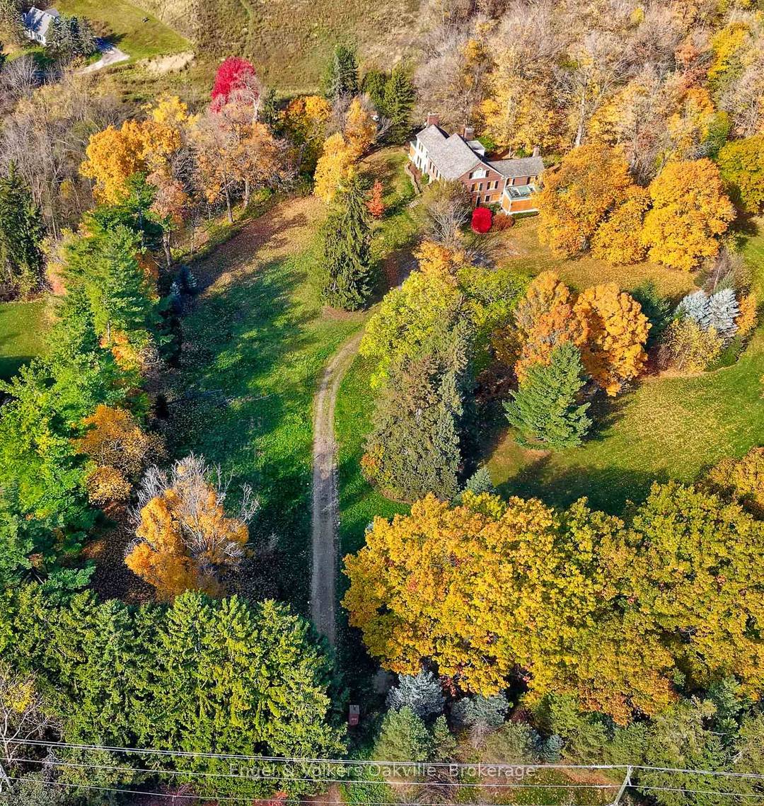 Welcome to 345 Mountain Brow Road, Waterdown !