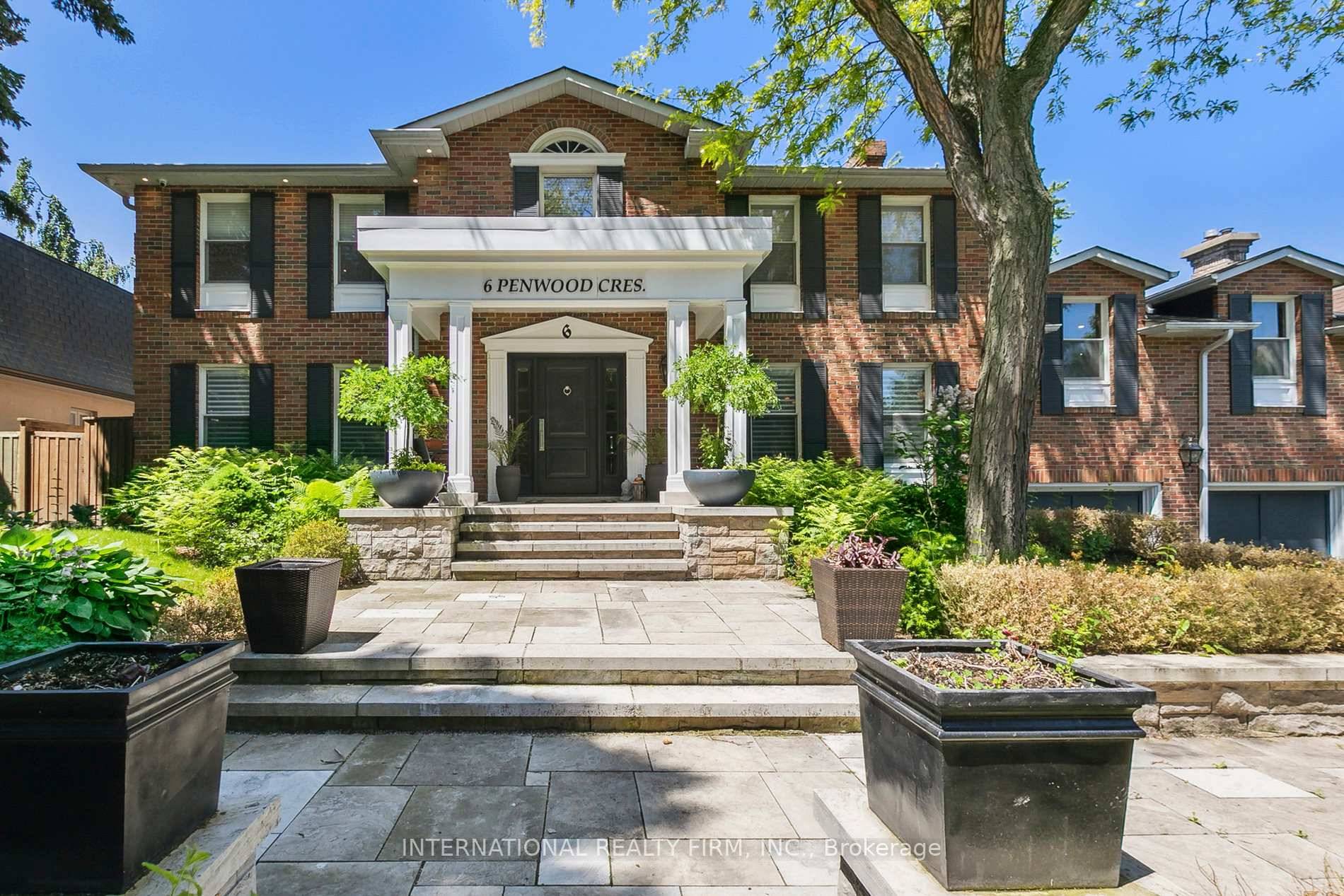 Backing onto the rolling serenity of Windfields Park with rare 84 ft frontage and 6000 sqft of living space 4286 sqft walkout bsmt, 6 Penwood Crescent is more than a ...