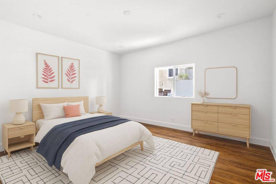 616   Sunset Ave 2BR Marina Del Rey La