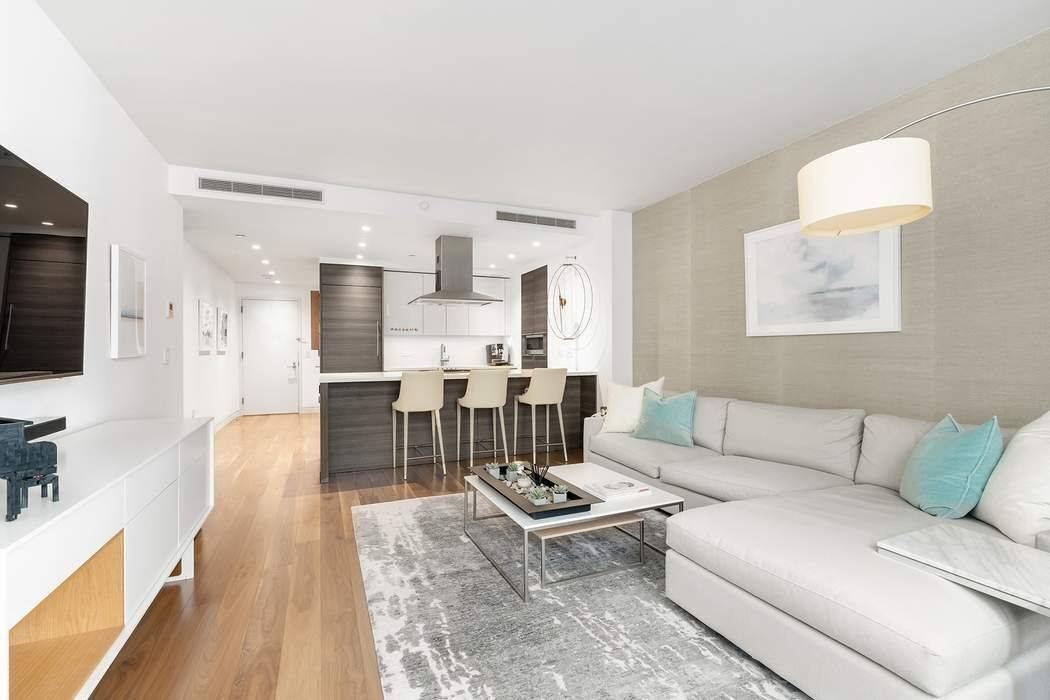 Ultra luxurious one bedroom in triple mint condition !