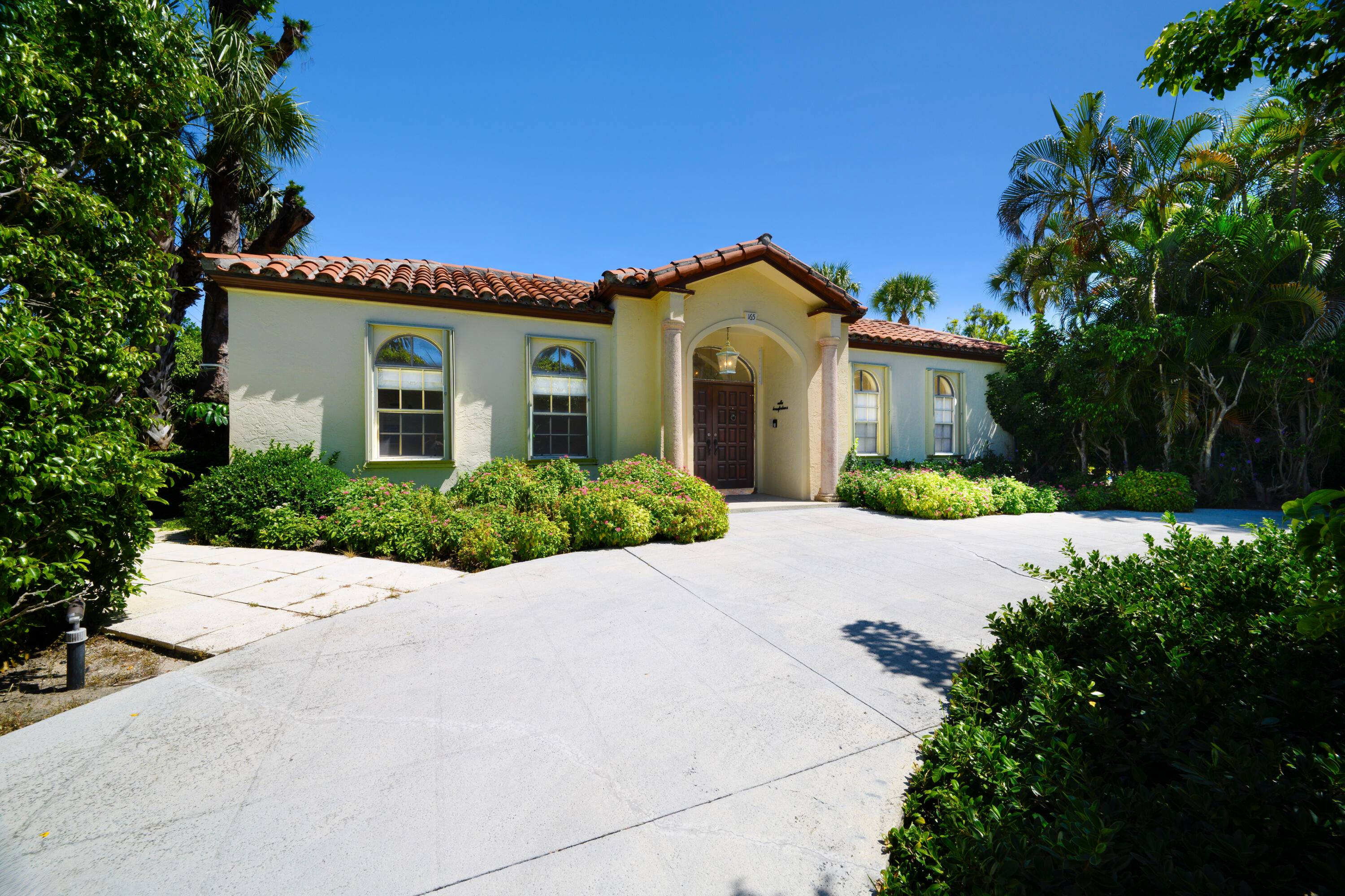 Rare Find ! High elevation 15, 127 sq.