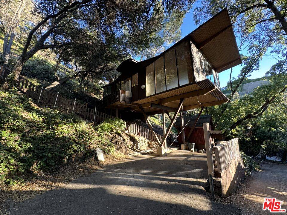 821  N Beverly Glen Blvd 1.0 Bel Air LA