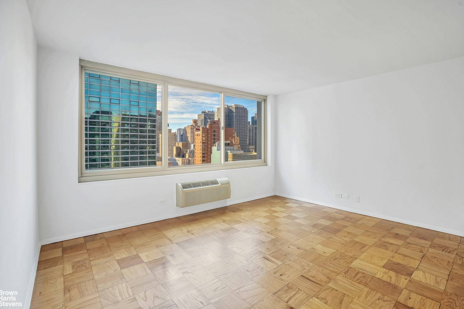 One bedroom apartment with great views in a full service condominium building.
