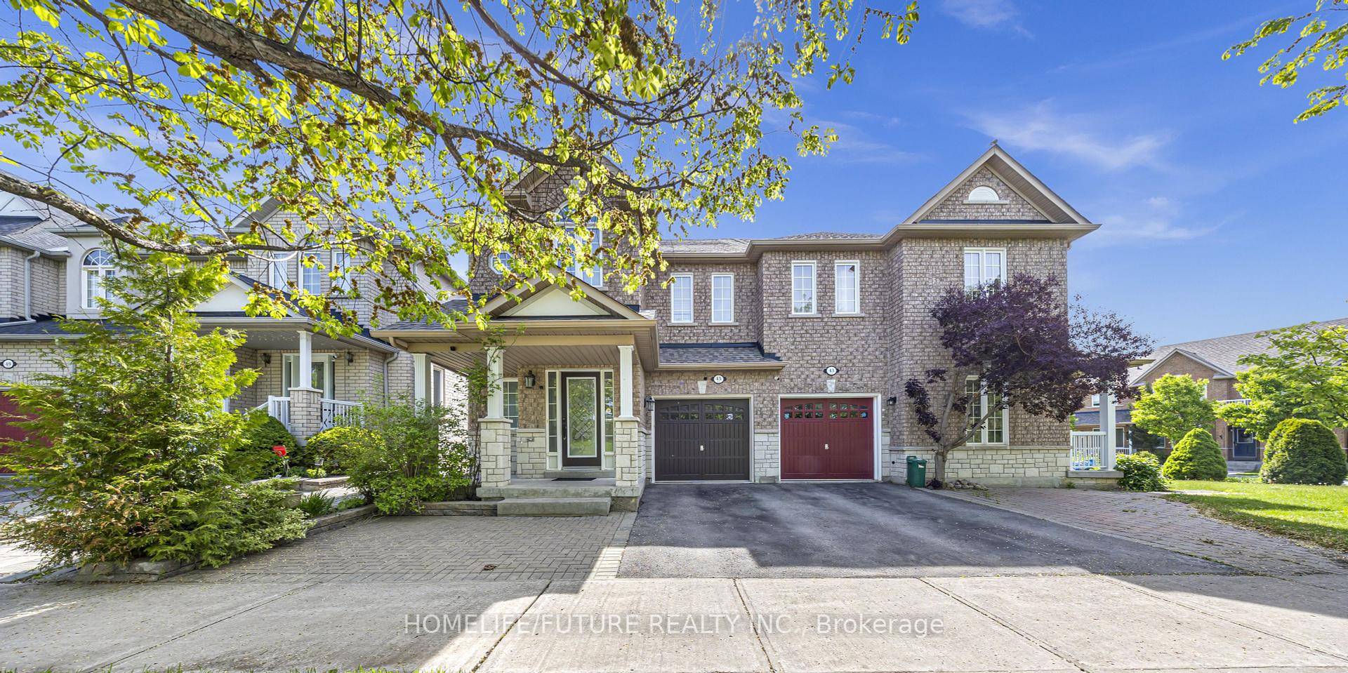 Gorgeous Freehold Semi Detached House In Greensborough Community.