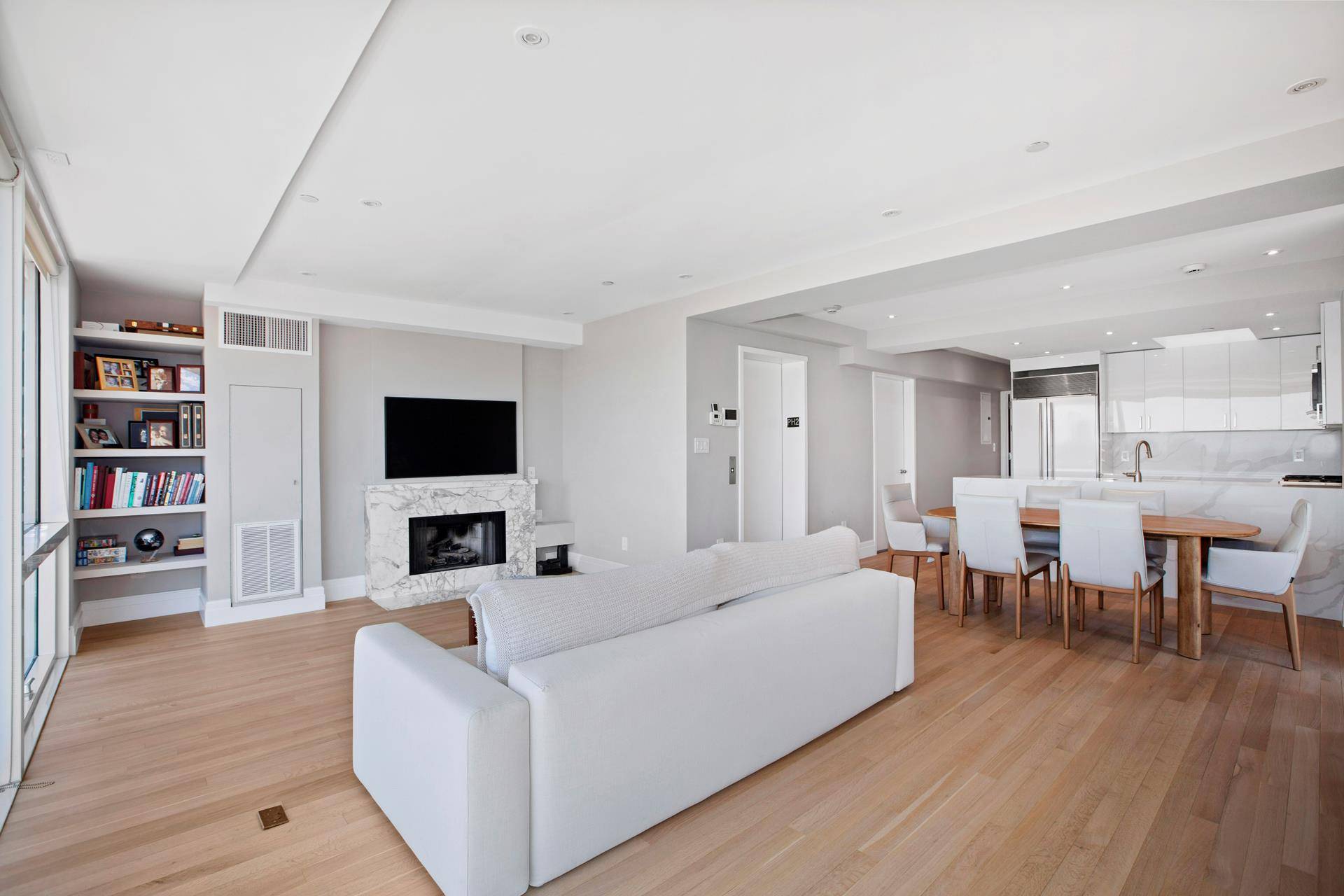 Welcome to your Penthouse in the Sky !