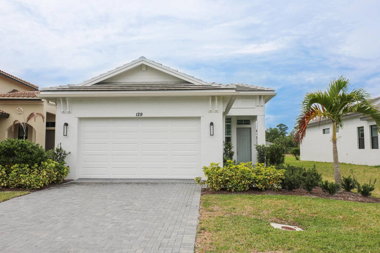 MOVE IN READY NEW CONSTRUCTION, NO NEED TO WAIT !