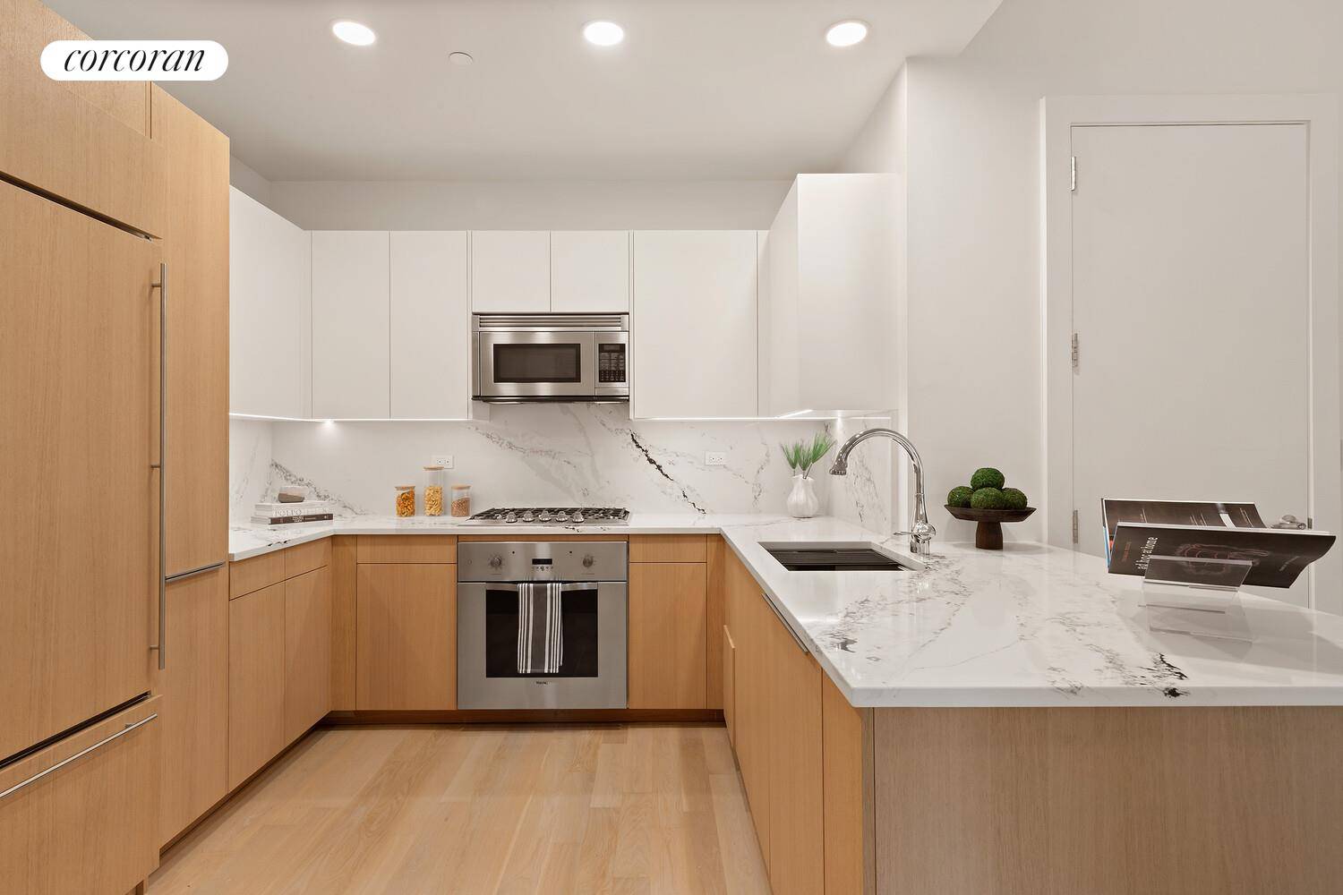 250 East 49th Street, 5F Midtown Luxury Living This oversized one bedroom, one bath home offers 810 square feet of thoughtfully designed space, complete with two walk in closets and ...