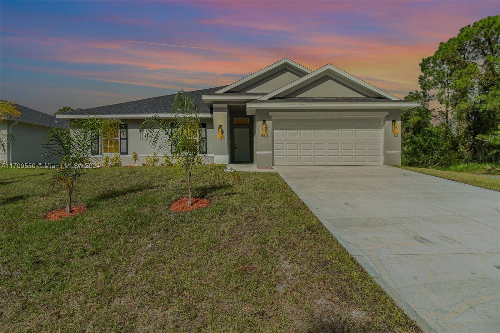 Welcome to your dream home in Palm Bay !