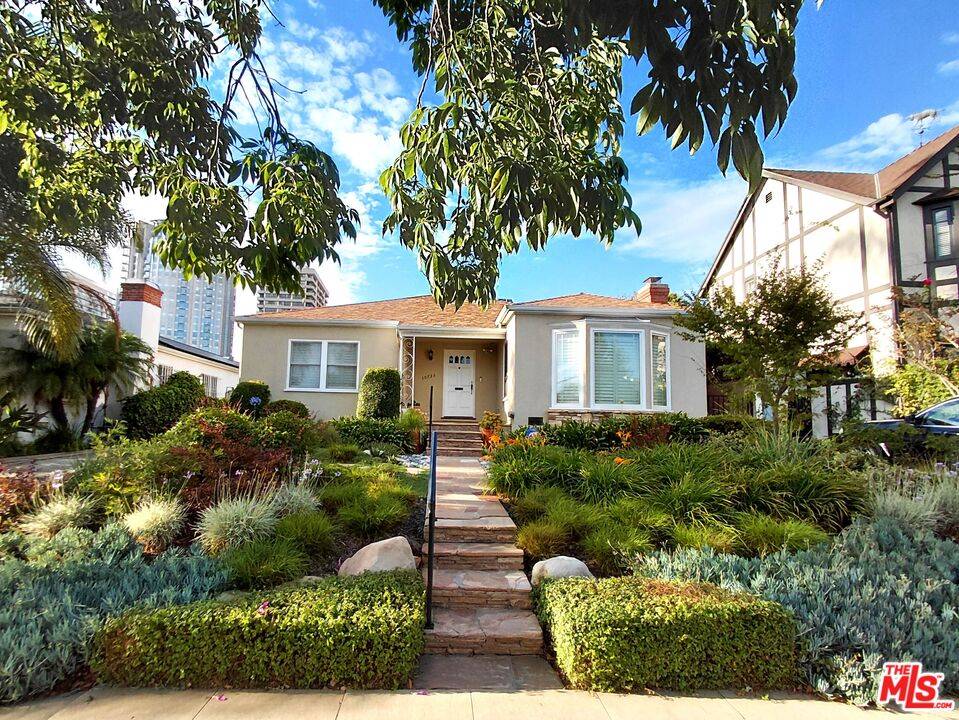 10735 Rochester Ave 3BR Westwood La