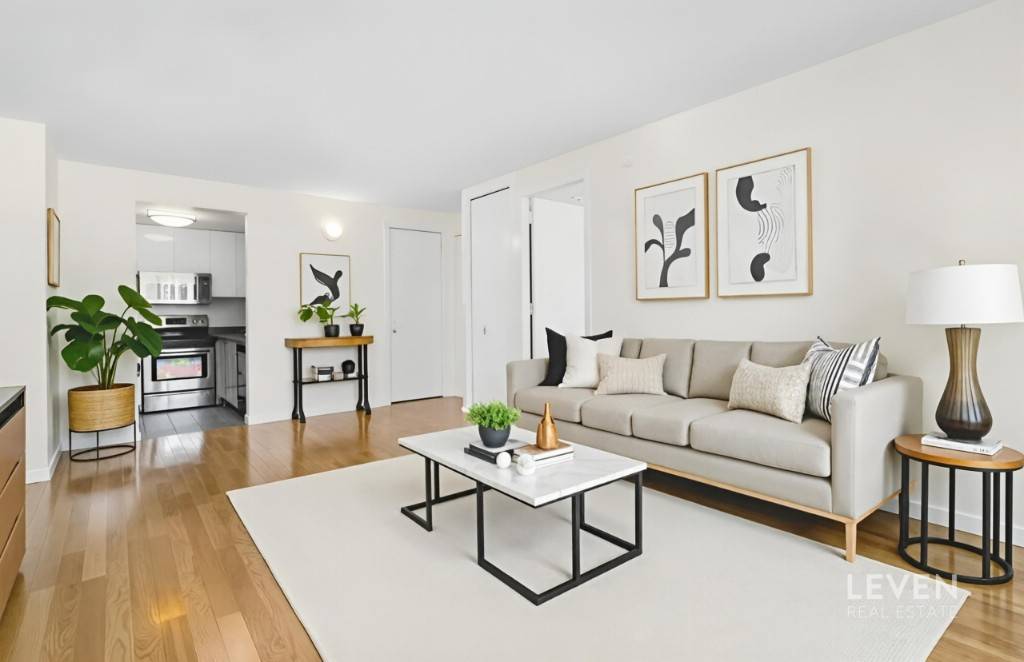 STUNNING HIGH FLOOR CORNER HOME WITH OPEN SKYLINE VIEWSPerched on the 20th floor of The Club at Turtle Bay, this elegant corner one bedroom residence offers sweeping northeast exposures with ...