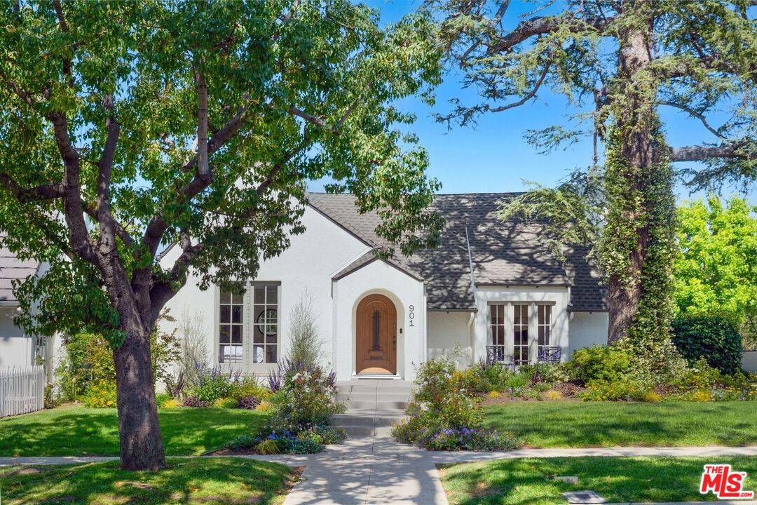 901  S Hudson Ave 3BR La