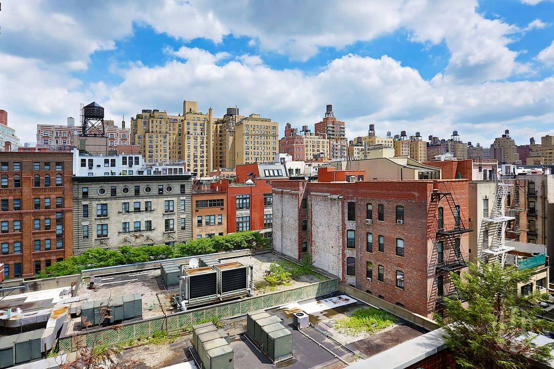 Outdoor Space ! Upper West Side Living with an Expansive Terrace !