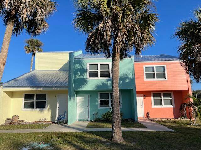 NORTH HUTCHINSON ISLAND WALK TO BEACH TRIPLEX !