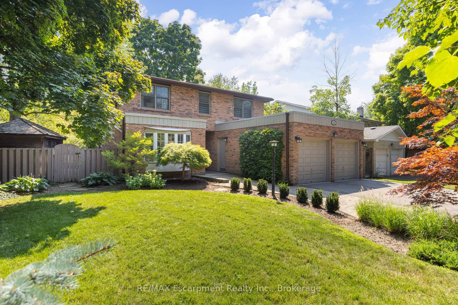 Nestled in a picturesque enclave of sought after South East Oakville, this lovingly cared for home awaits its next family.