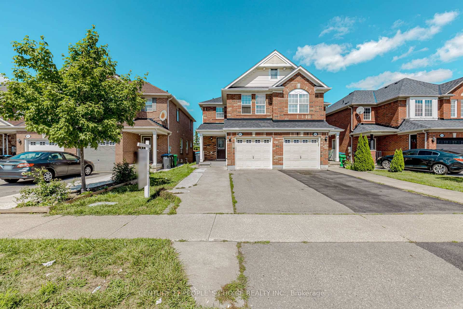 Beautiful semi detached home in the highly sought after Vales of Castlemore !