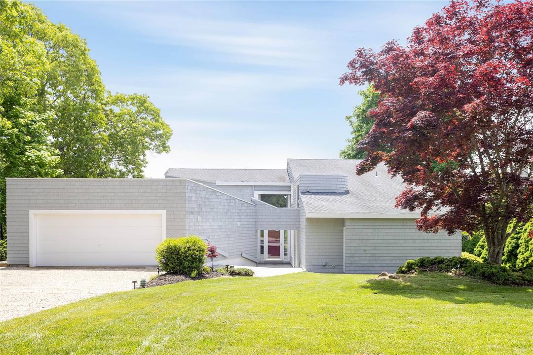 Mid Century Modern Coastal Gem Inspired by Frank Lloyd Wright Nestled in an exclusive beachside enclave with private access through a serene park setting, this architect designed mid century modern ...
