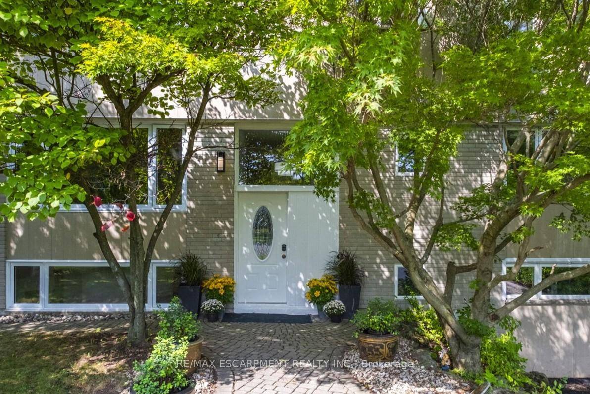 Step Into Your Dream Home at 463 Grand Boulevard !