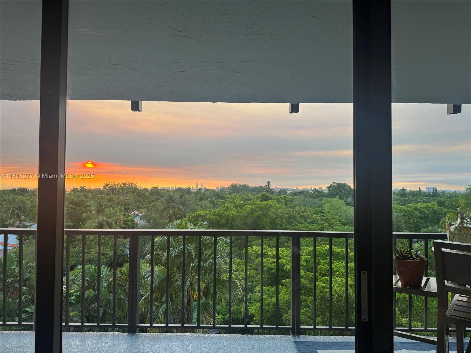 You will not find anything anywhere with this view, exclusive corner unit with no neighbors and semi private elevator with designer floors and finishes.