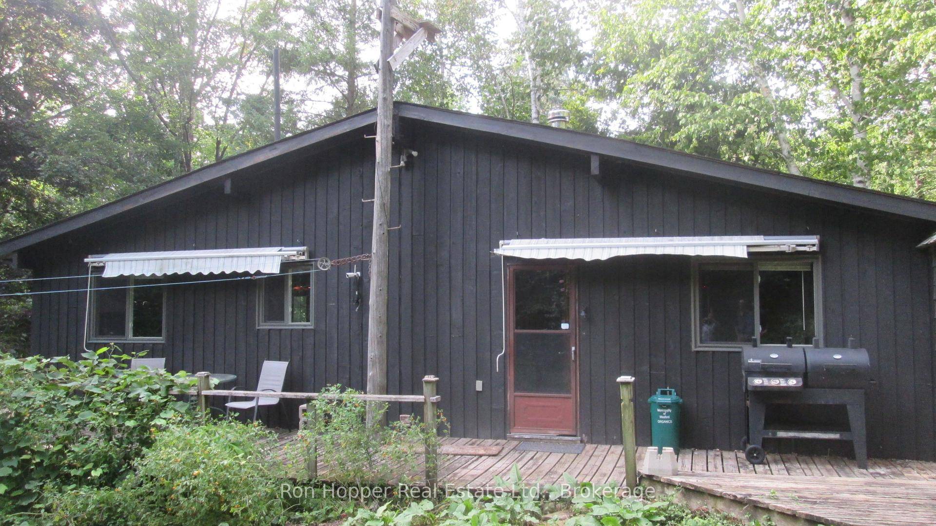 Secluded retreat steps from Georgian Bay.