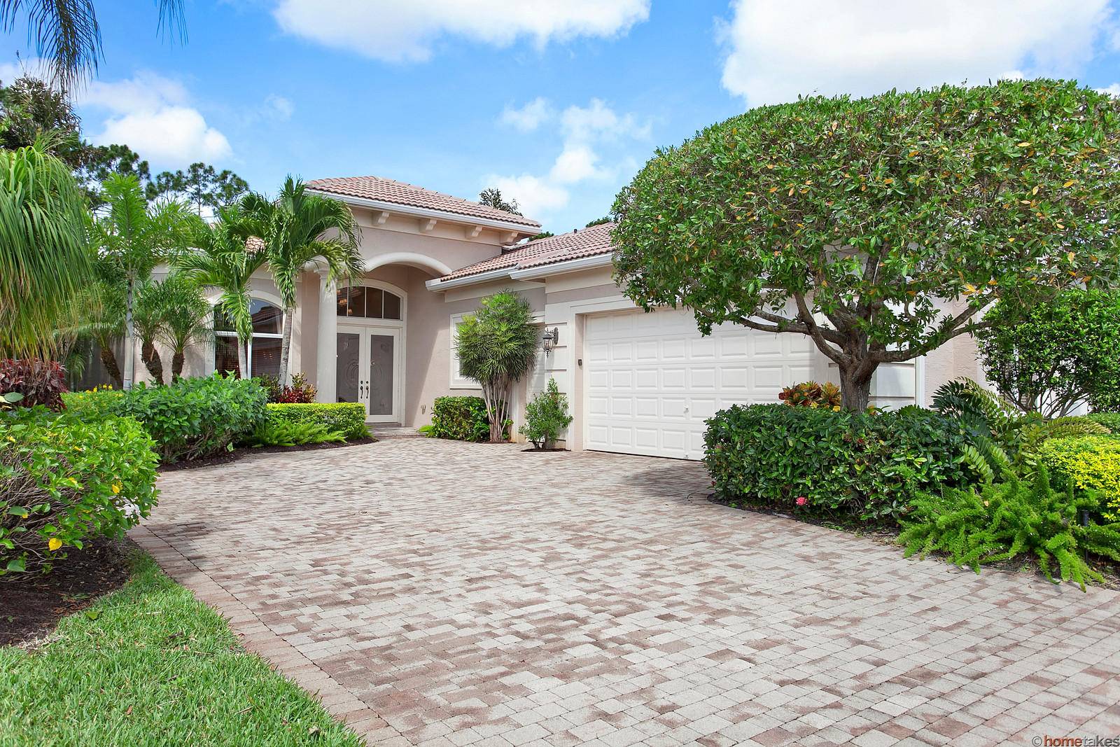 Well maintained Mirasol Country Club home with extremely private backyard.