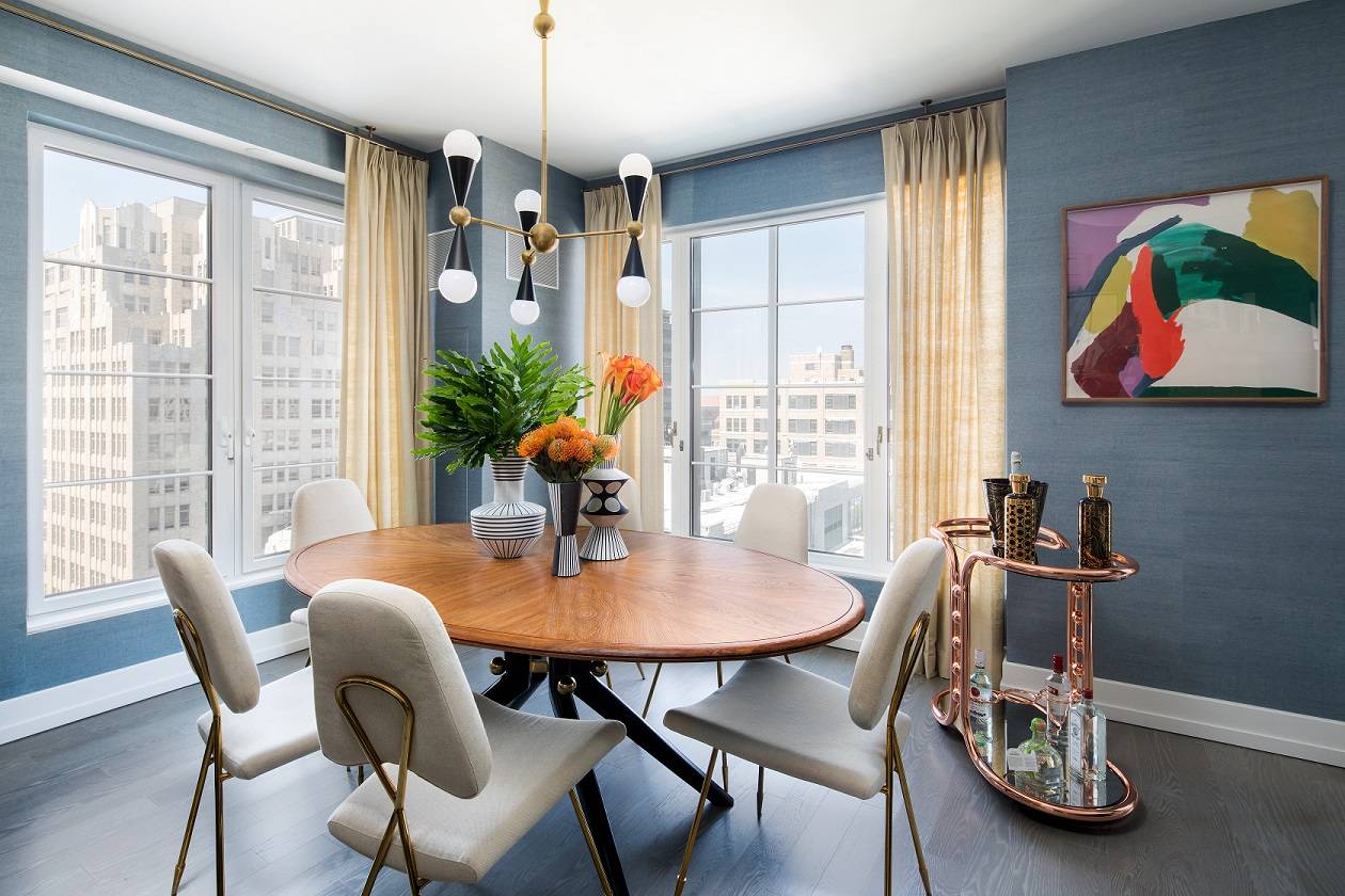 70 CHARLTON OFFERS ONE OF THE LAST 20 YEAR TAX ABATEMENTS AVAILABLE IN NEW YORK IMMEDIATE OCCUPANCY Extell Development Company presents 70 Charlton Street, a luxury residence in West Soho.