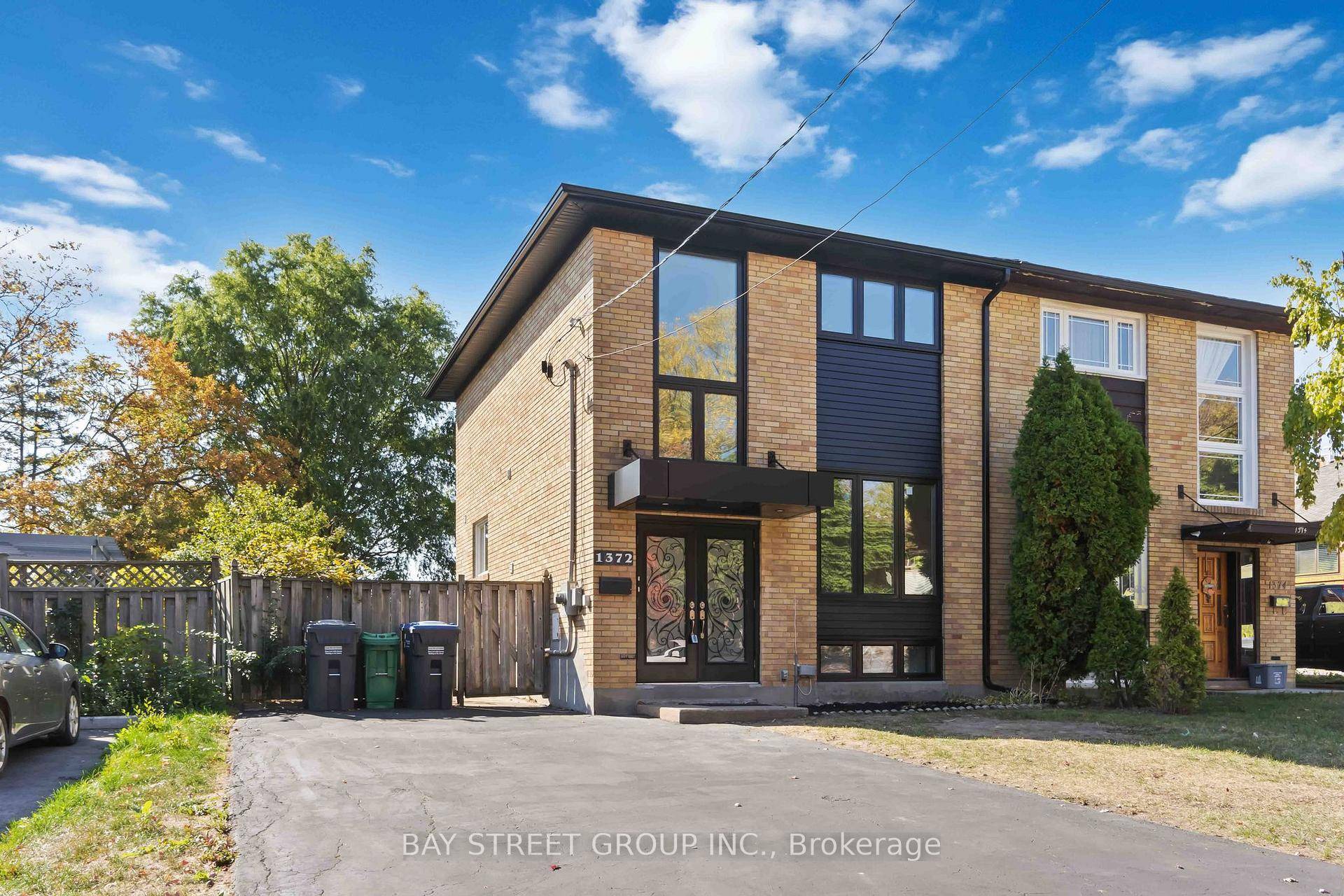 Recently renovated 3 bedroom 2 washroom semi detached in Mississauga.