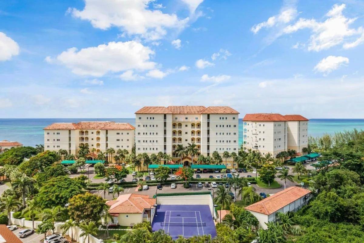 PENTHOUSE 1, B2 CAVES HTS Condo New-Providence