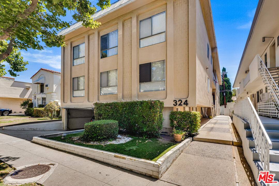 324 S Rexford Dr 15BR Beverly Hills La