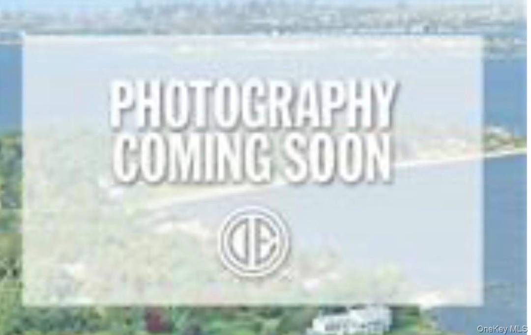 BRAND NEW NEVER LIVED IN ALL STATE OF THE ART MICROWAVE, REFRIGERATOR, STOVE, DISHWASHER, OPEN FLOOR PLAN.