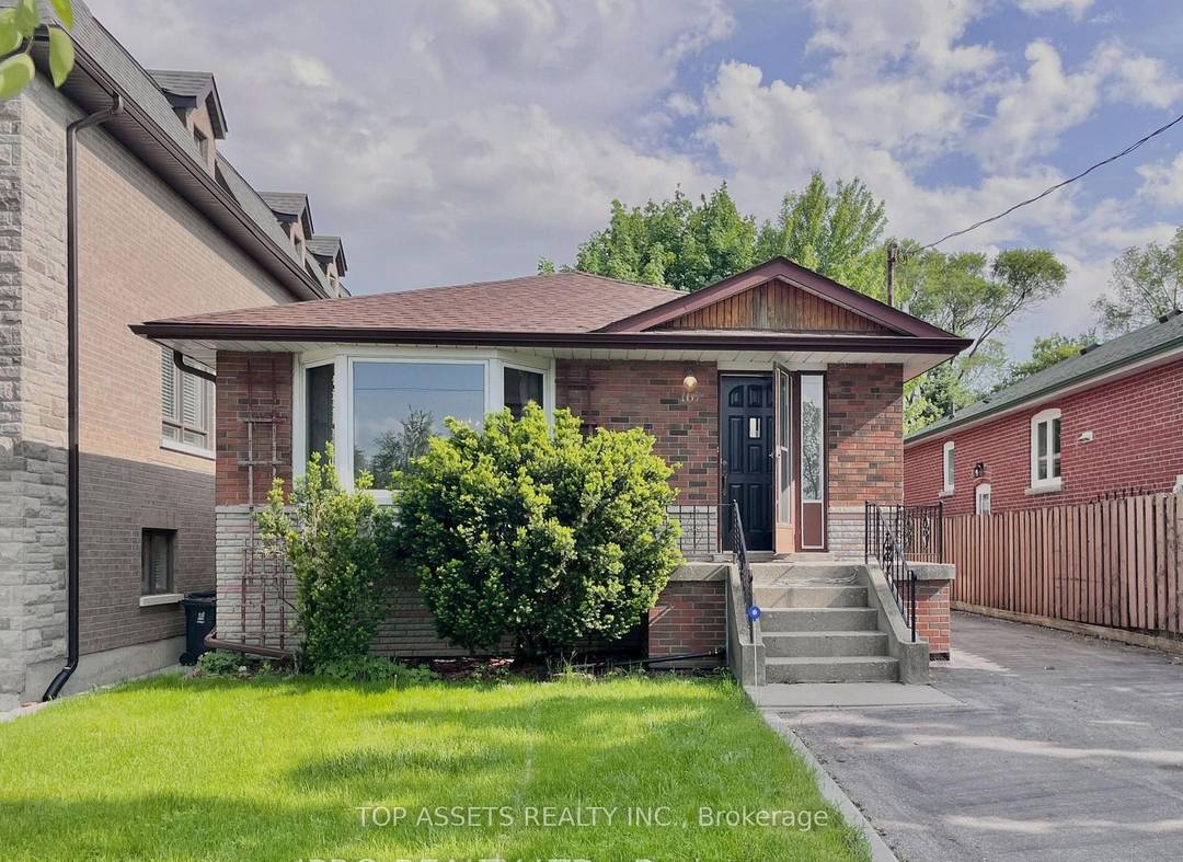 Welcome to the newly renovated 2 bedroom basement located at the most wanted Willowdale area.