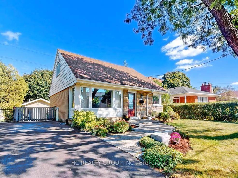 Beautiful 3 Bed 2 Bath Detached Home For Rent Main Upper !