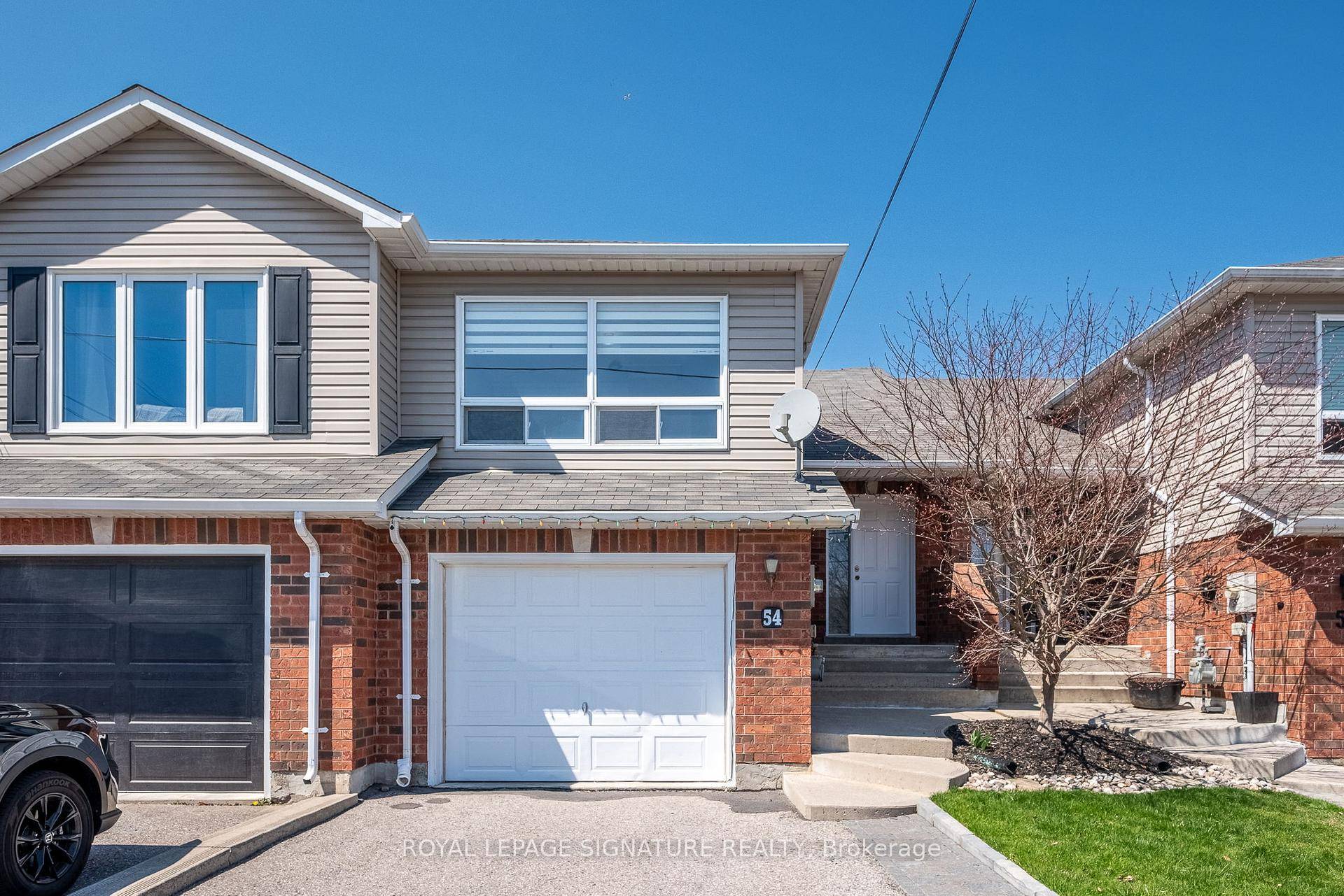 Come live in this tastefully upgraded 2 bedroom, 2 bathroom freehold townhome tucked in a quiet and family friendly neighbourhood of Cobourg.