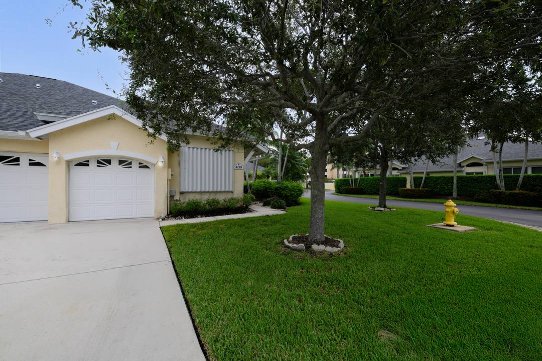 Available as a furnished seasonal rental for the months of January through March 2027 ; off season rental for April 2027.