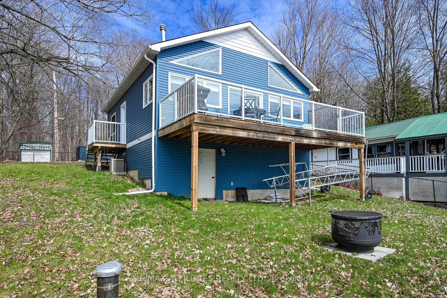 2 BDRM HOME ON OTTER LAKE LOVELY LOCATION WITH AMAZING WATERFRONT THIS 4 SEASON HOME IS PERFECT TO RESIDE IN FULL TIME OR TO ENJOY THE SEASONAL BENEFITS OF WATERFRONT ...
