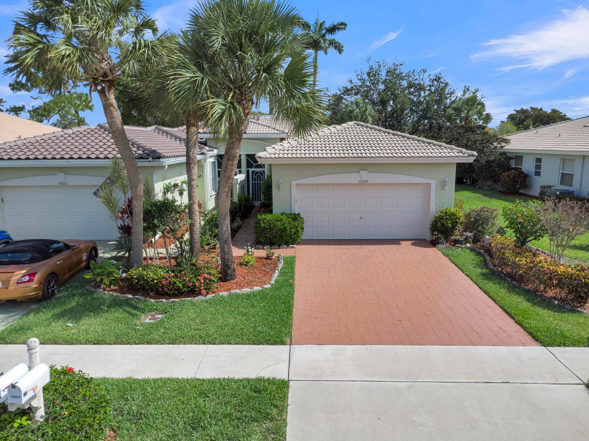 Welcome to Resort Style Living in a Premier 55 Guard Gated Community Majestic Isles Discover the perfect blend of comfort, style, and convenience in this beautifully maintained villa, ideally situated ...