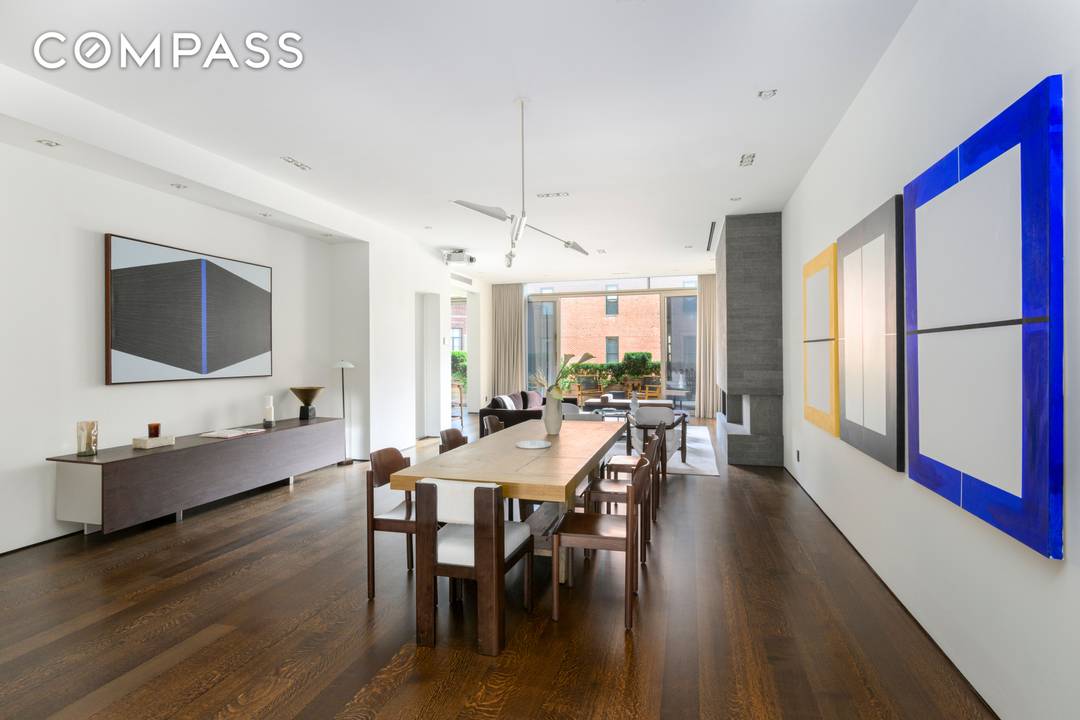 Private Parking Space Included in the Sale !