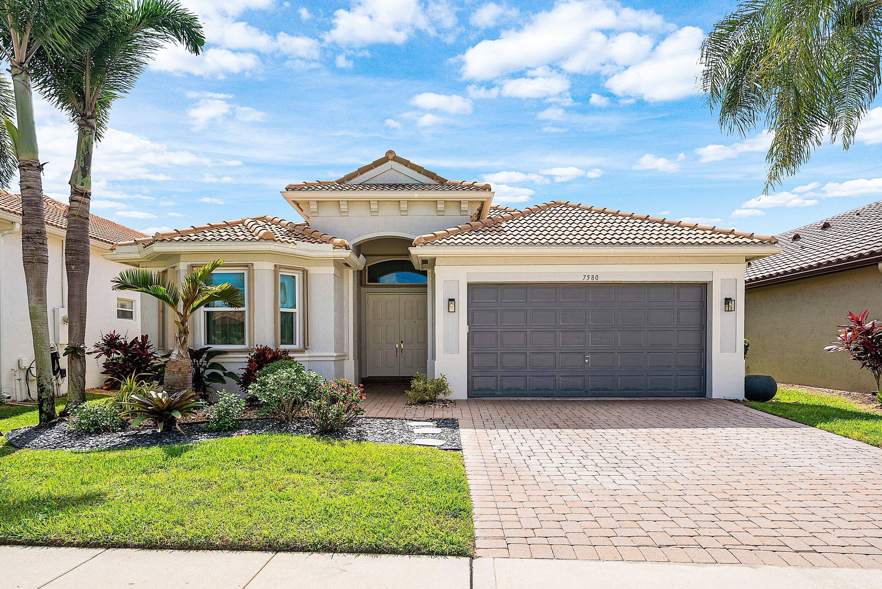 Gorgeous Augusta model built by Centerline homes, here in Polo Trace.
