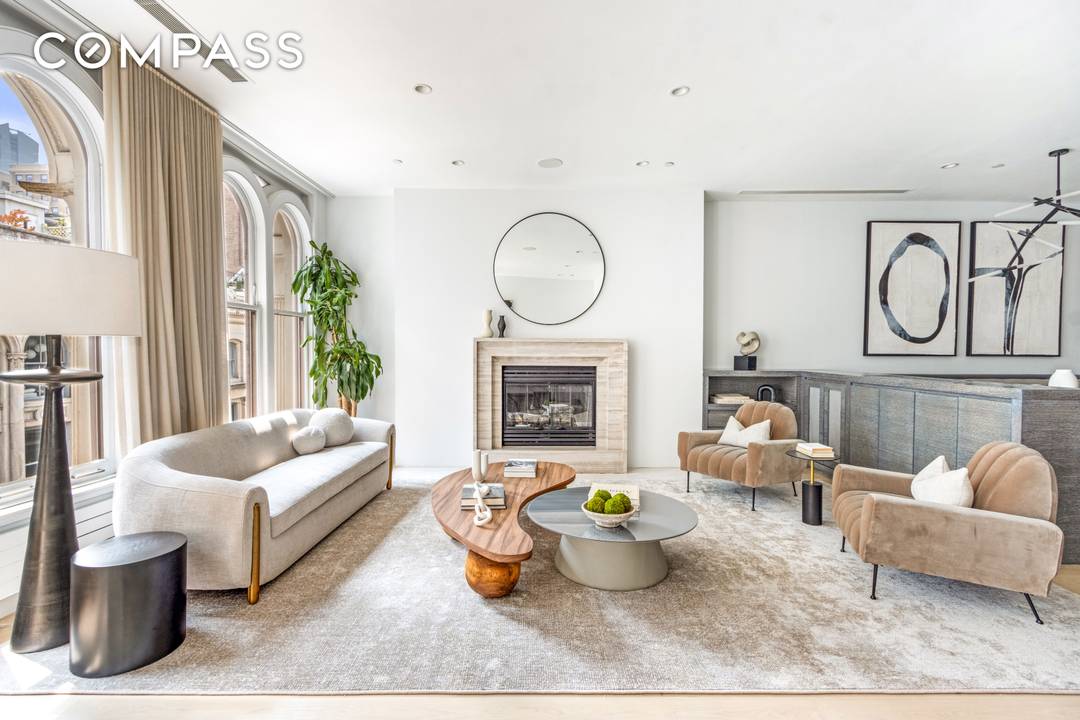 Penthouse Perfection at 85 Leonard A rare Tribeca showpiece 3, 320 SF duplex, 4 bedrooms, 3.