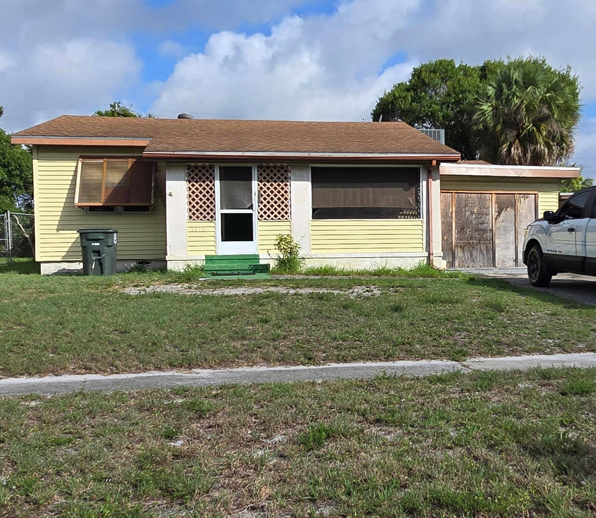 This well maintained single family home offers a functional layout with plenty of natural light.