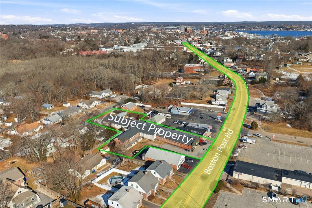 33 Boston Post Road presents a high visibility commercial opportunity along Boston Post Road Route 1, one of Waterford's primary commercial corridors.