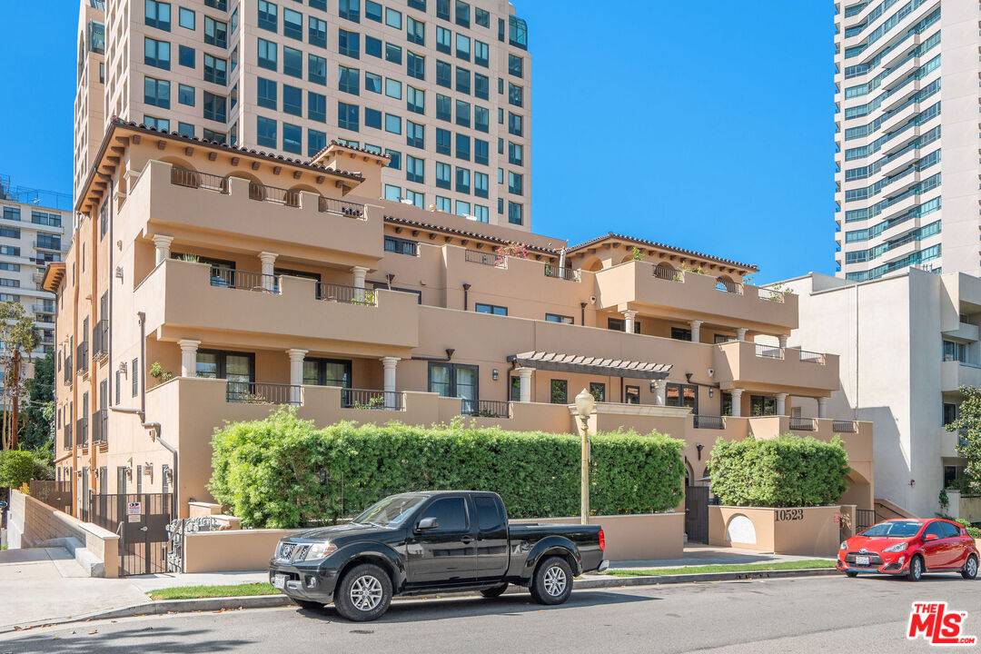 10523   Ashton Ave 2BR Westwood La