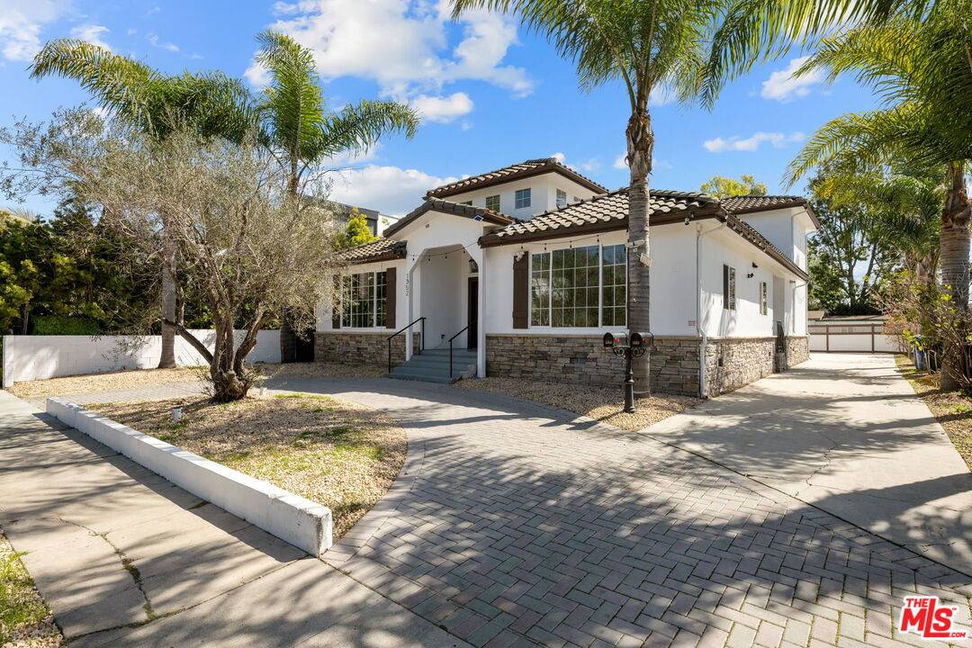 1352 Palms Blvd 7.0 Marina Del Rey LA