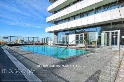Shared Unit of 2 story fully furnished loft condo 2 Bedrooms den unit.