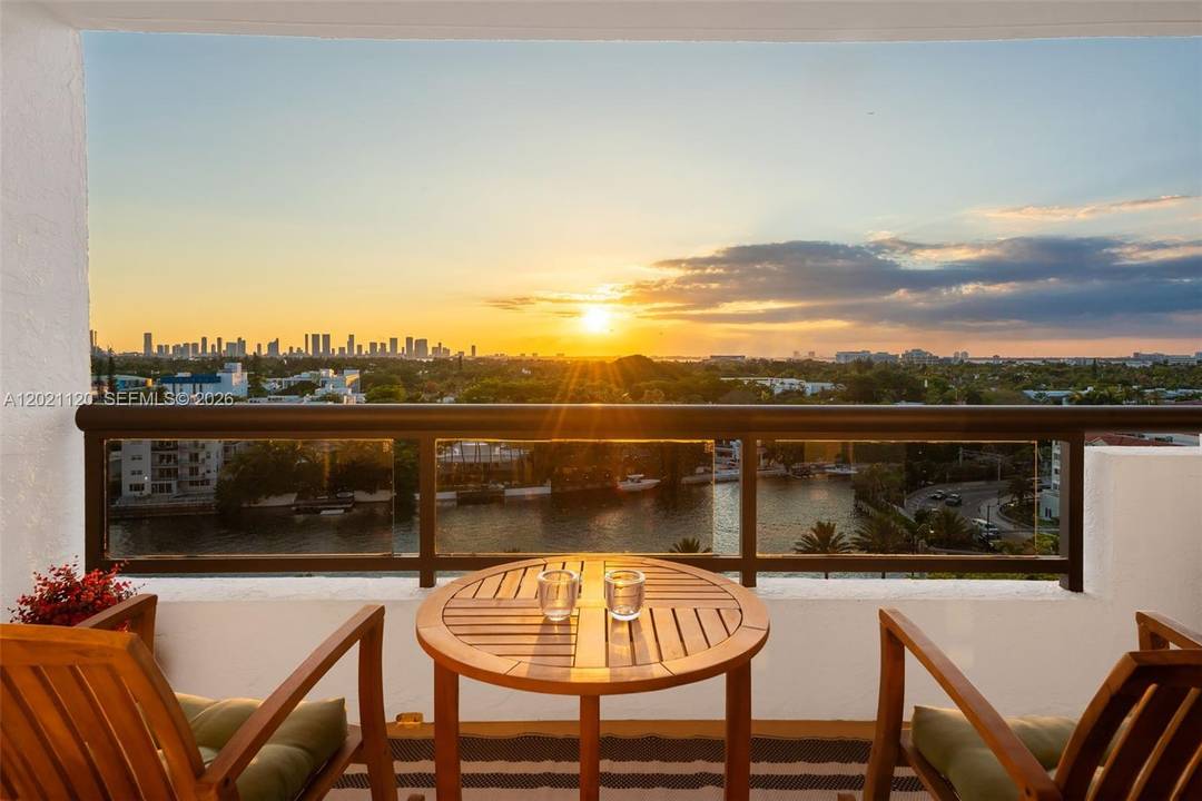 Wake up with access to the Atlantic and fall asleep to the glittering Miami skyline.