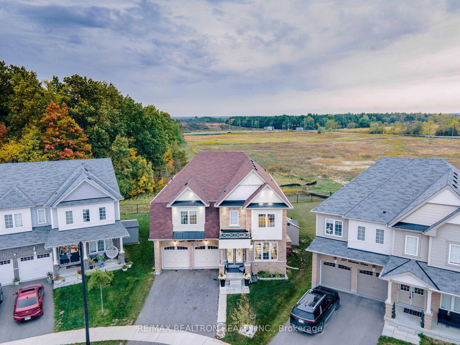 Absolutely stunning, Less than 5 years new 3483 sq ft of perfectly designed living space.