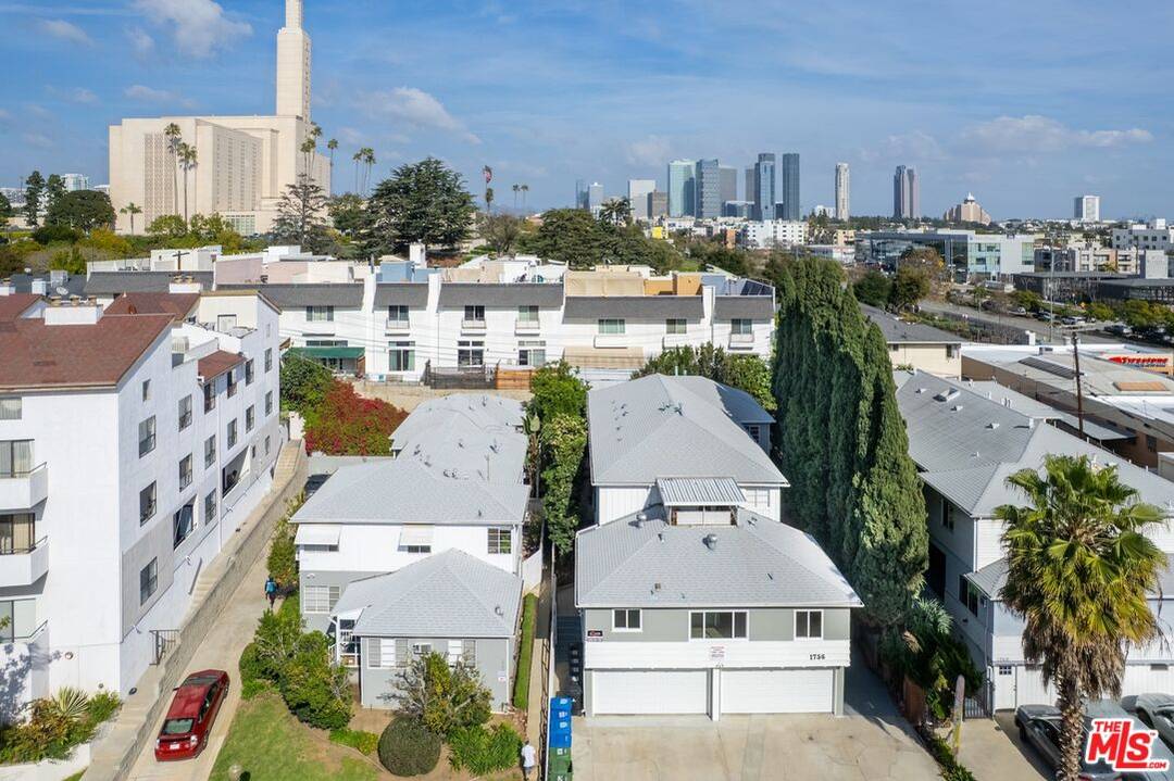 1748 Malcolm Ave 5BR Westwood La