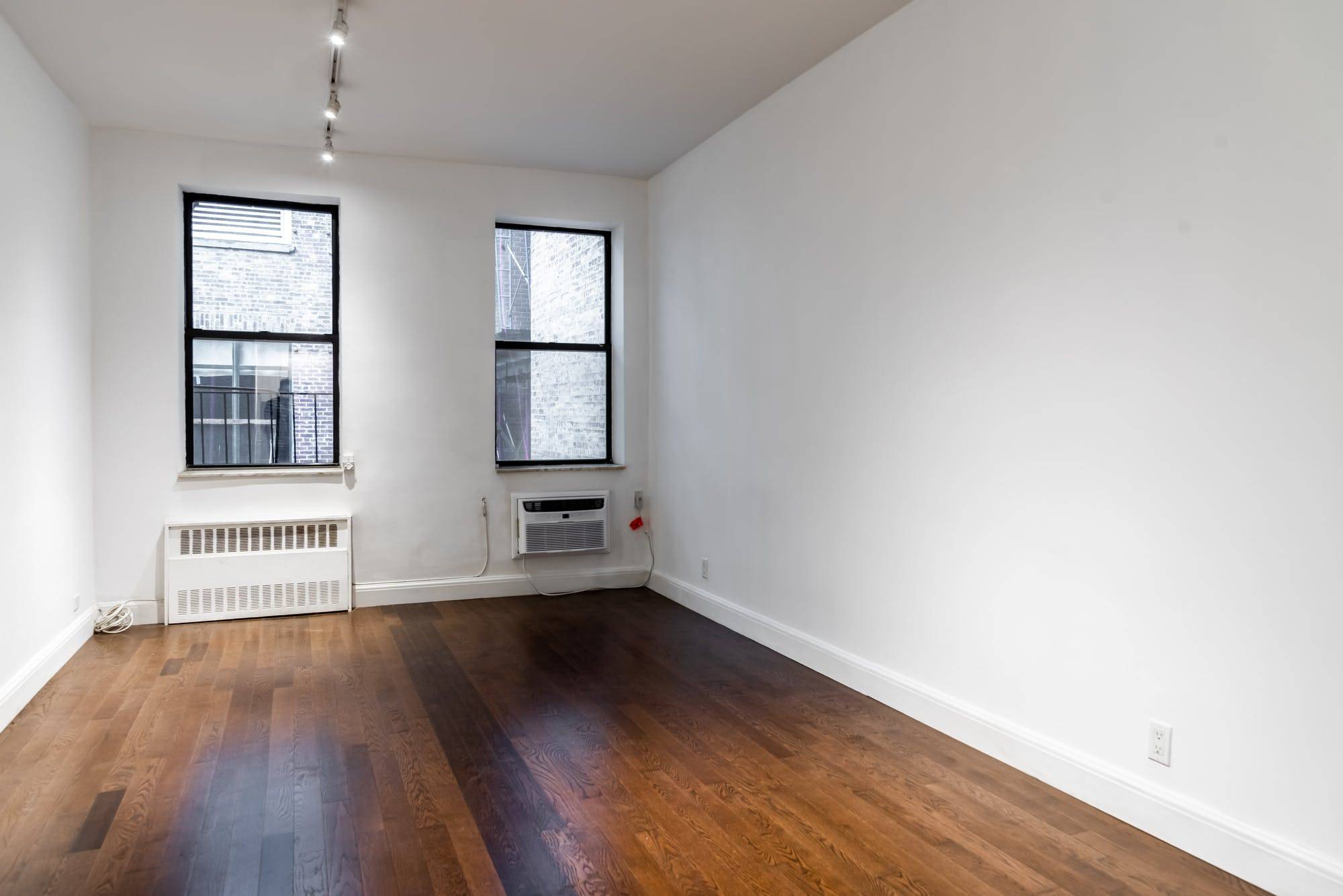 NO FEE ELEVATOR BUILDING Open House by appointment.